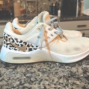 Size 8.5 White Nike Air Max